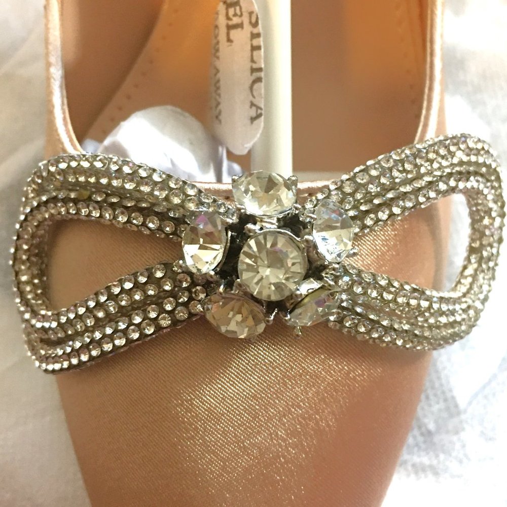 COUTGO Rhinestone Bow Champagne Satin Dress Shoes ๐ฅ NEW IN BOX! ๐ฅ Size 7.5 - Picture 7 of 12
